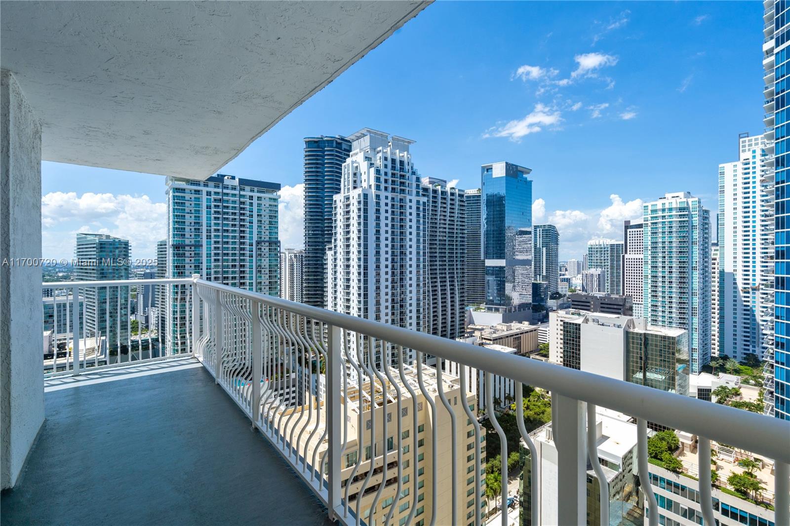 THE CLUB AT BRICKELL BAY - Residential