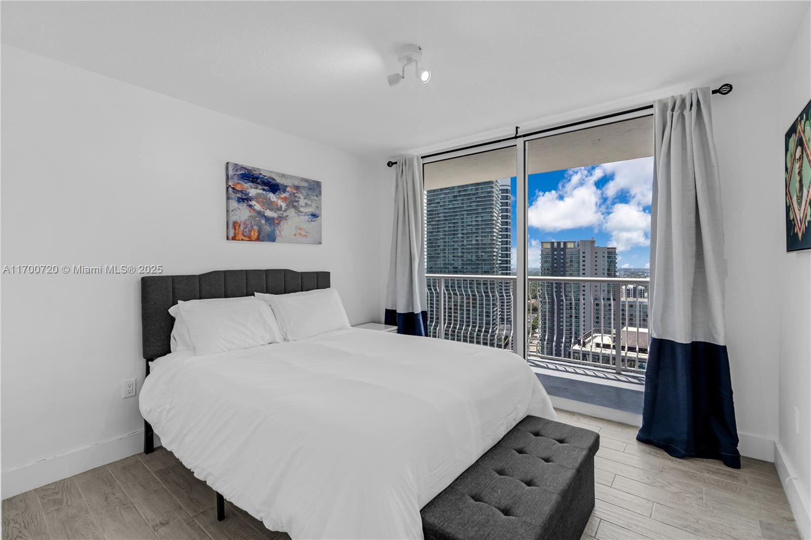 THE CLUB AT BRICKELL BAY - Residential