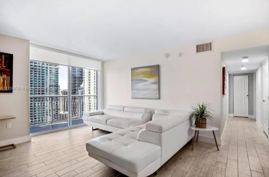 THE CLUB AT BRICKELL BAY - Residential