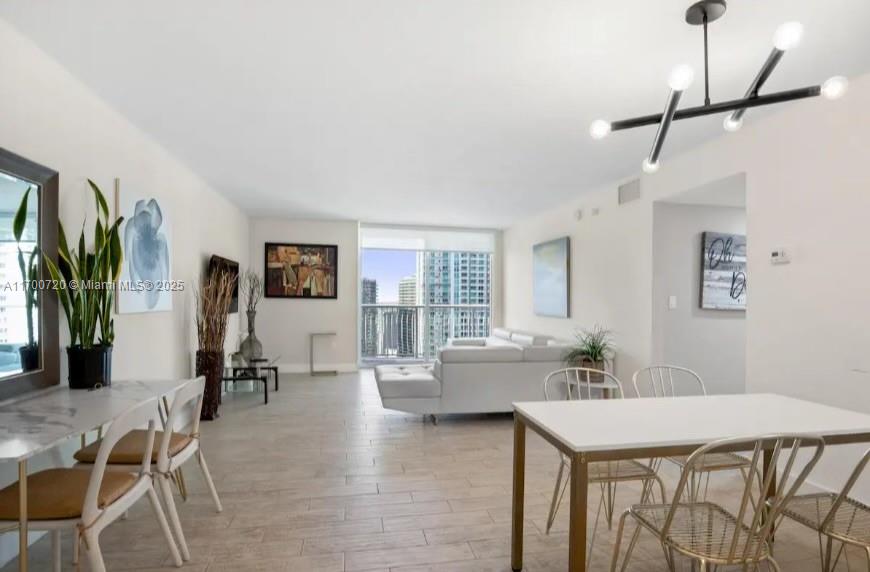 THE CLUB AT BRICKELL BAY - Residential