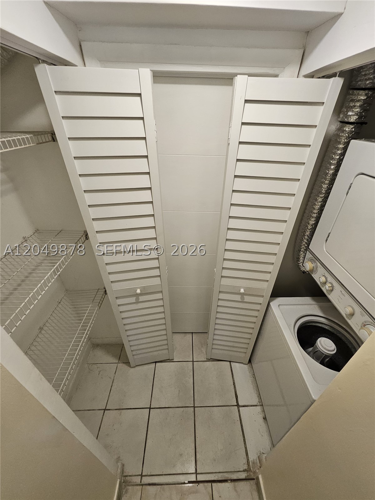 HILAH PARK - Residential Lease