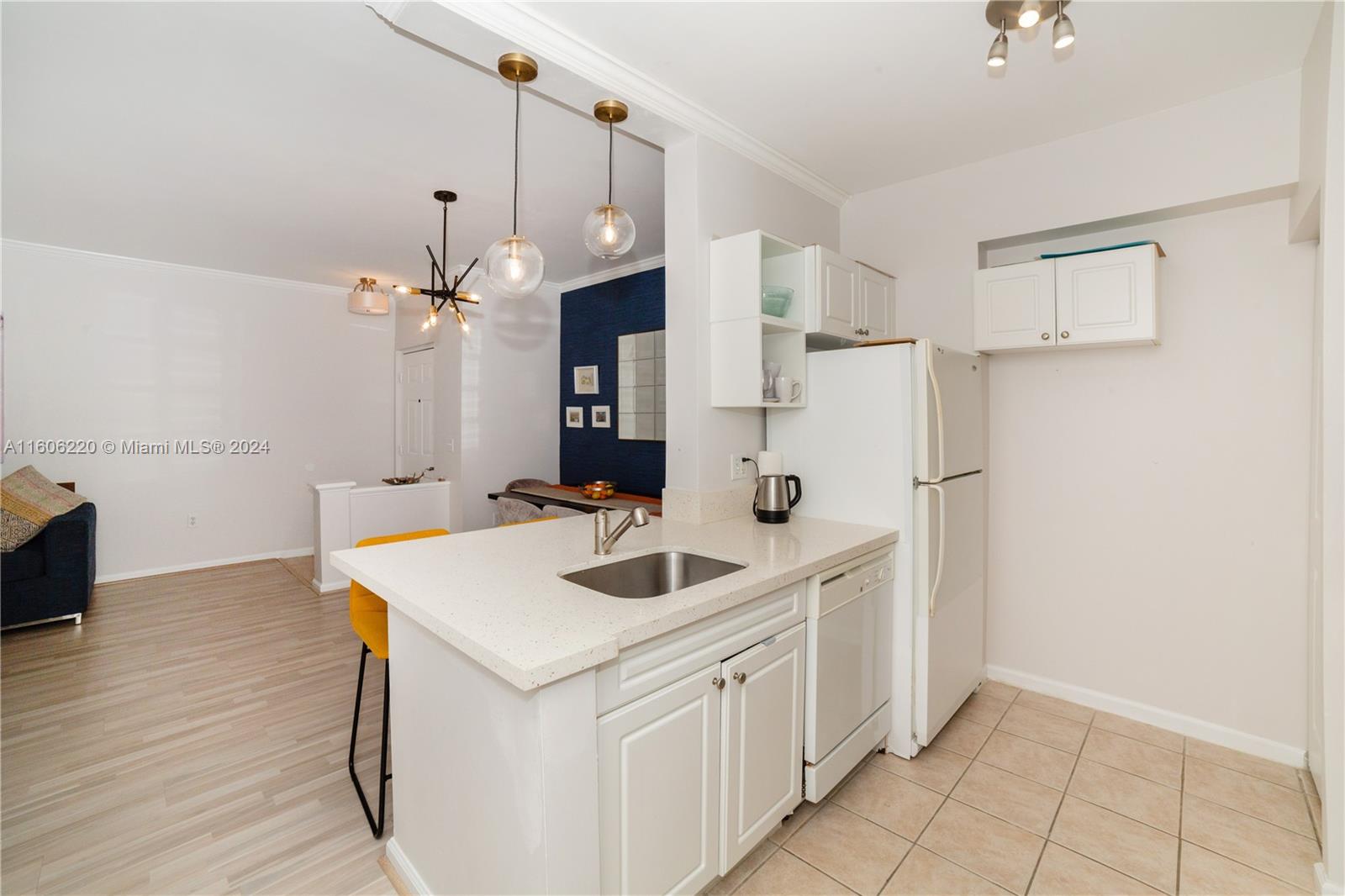 PORTO BELLAGIO CONDO - Residential Lease