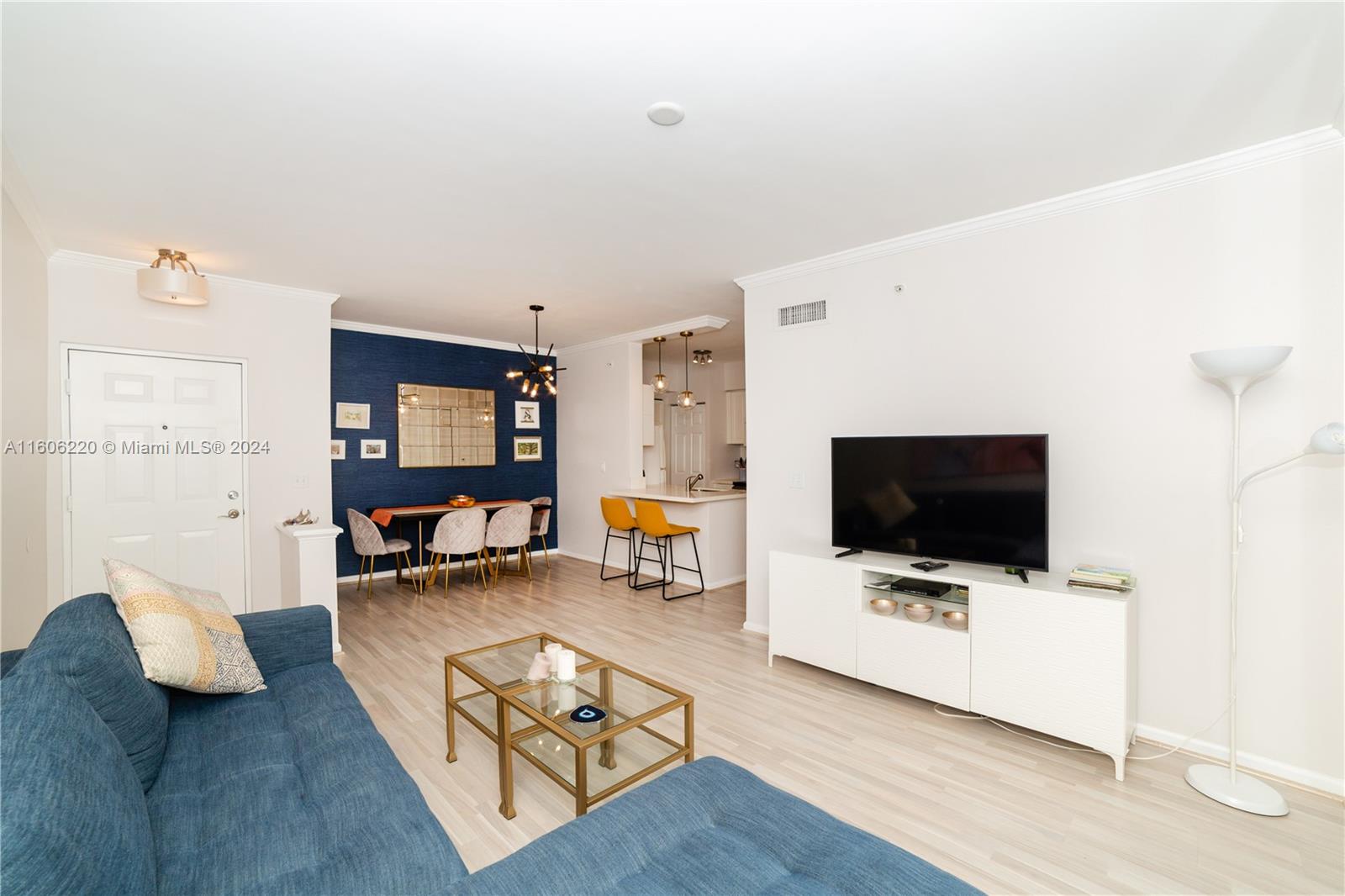 PORTO BELLAGIO CONDO - Residential Lease