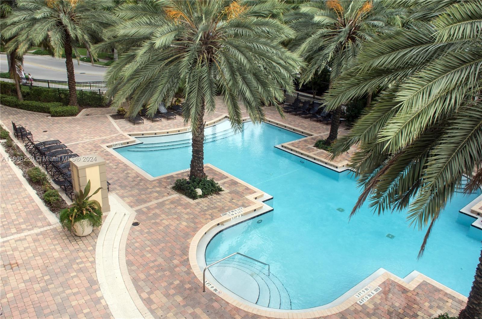 PORTO BELLAGIO CONDO - Residential Lease
