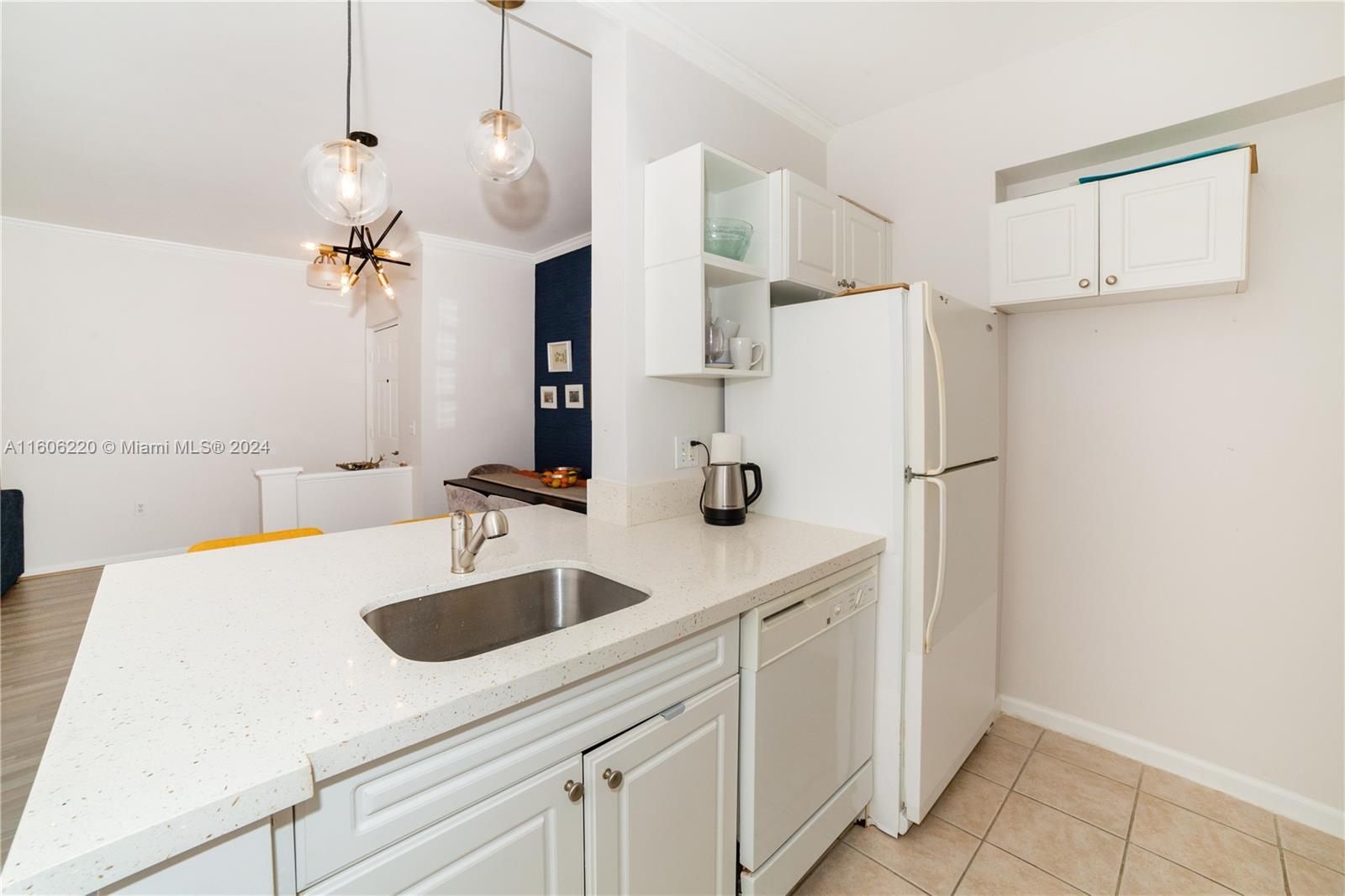 PORTO BELLAGIO CONDO - Residential Lease