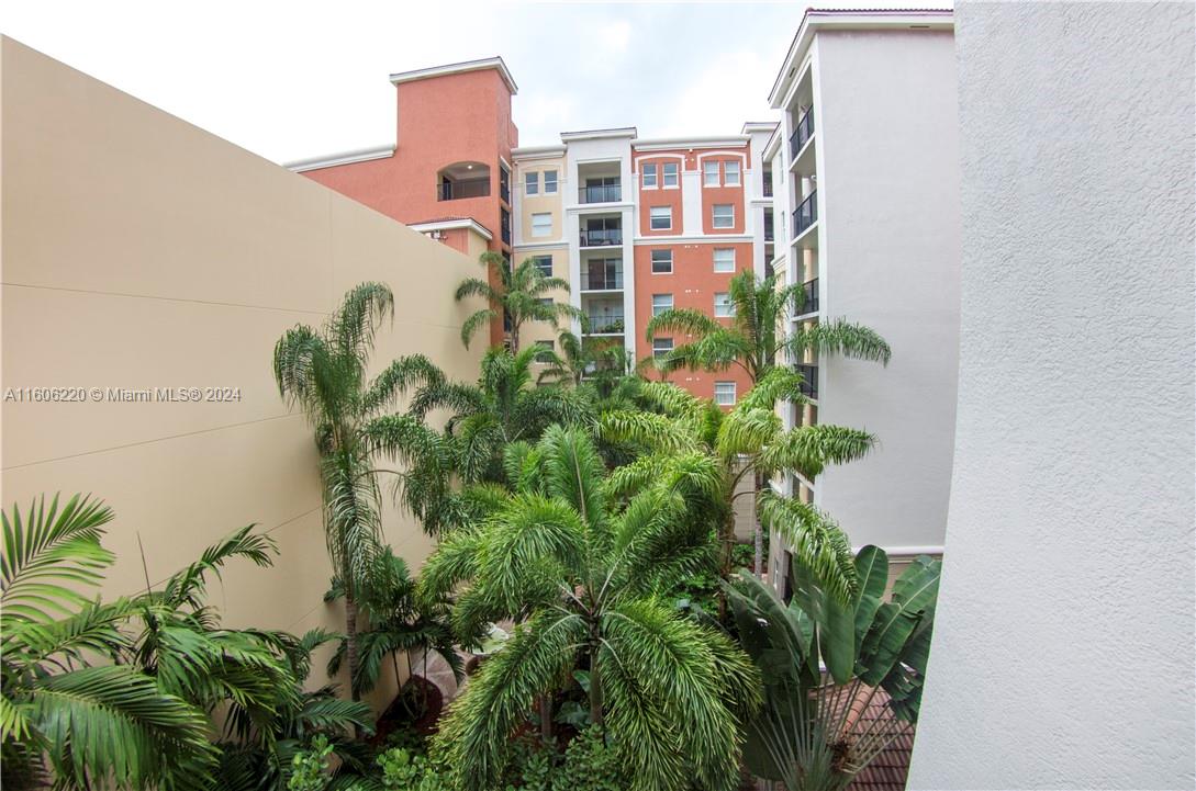 PORTO BELLAGIO CONDO - Residential Lease