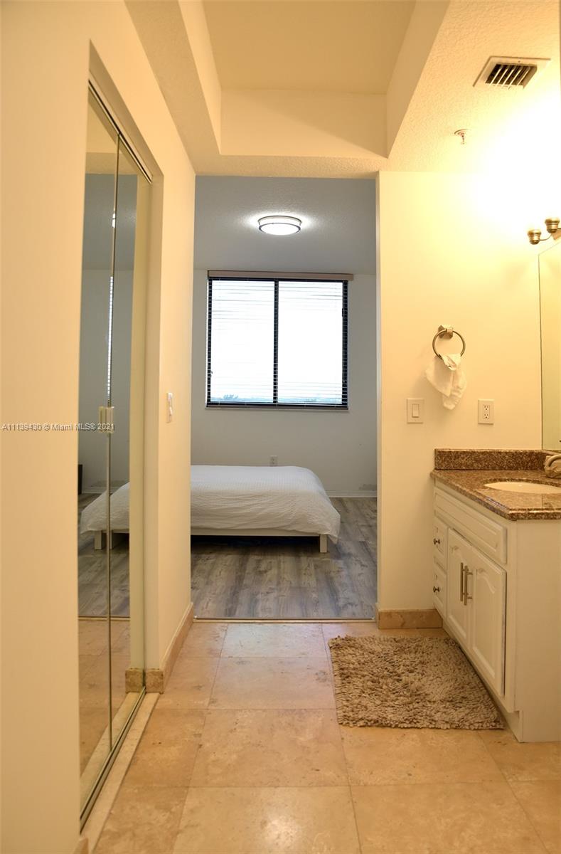 KEYSTONE VILLAS CONDO - Residential Lease