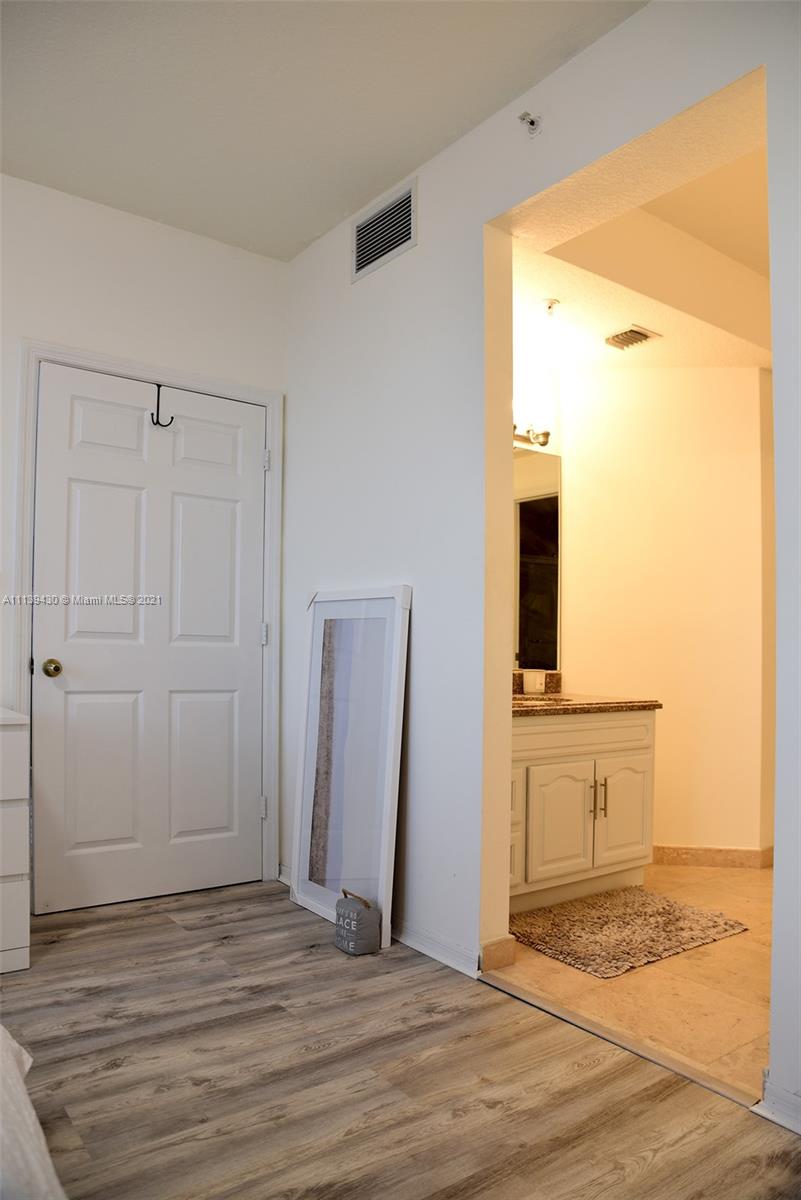 KEYSTONE VILLAS CONDO - Residential Lease