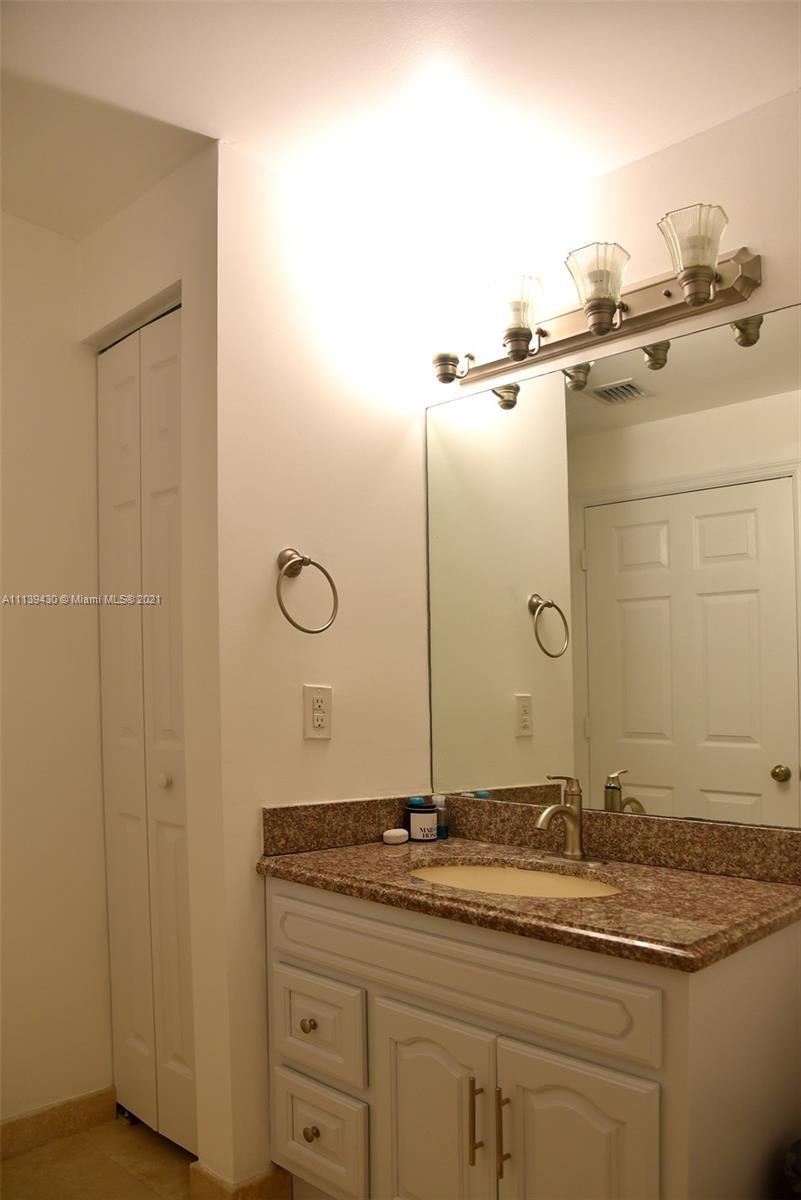 KEYSTONE VILLAS CONDO - Residential Lease