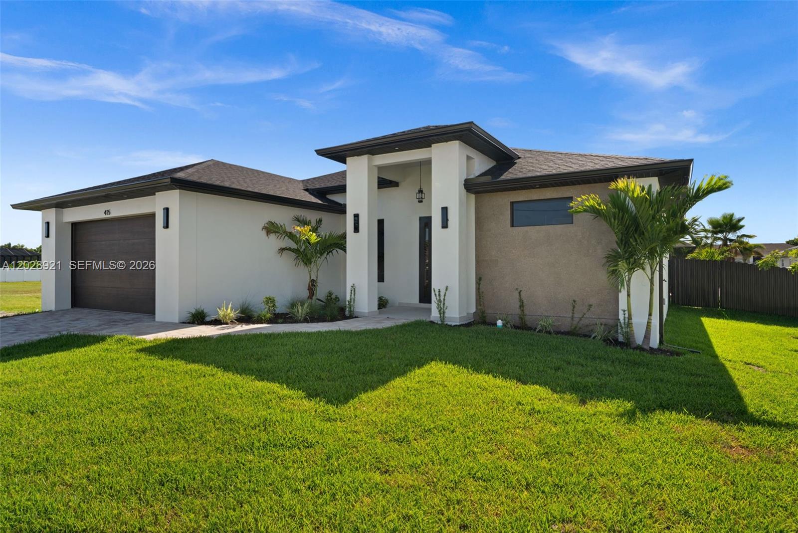 CAPE CORAL - Residential