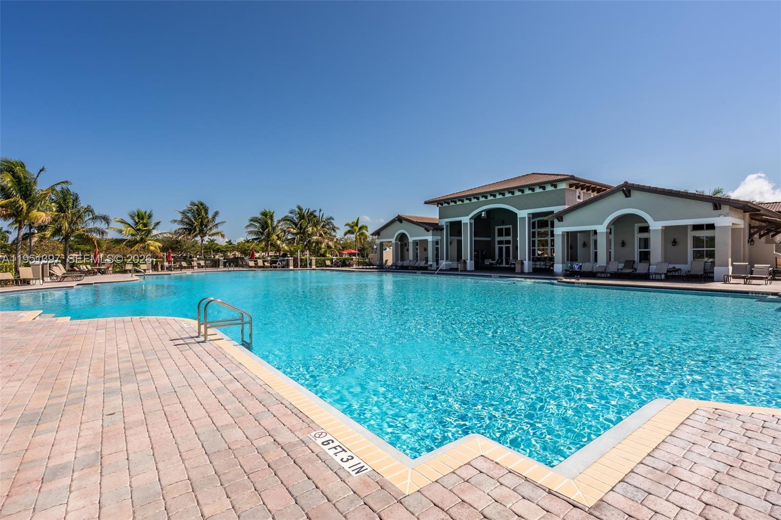 LAKES BY THE BAY GEE - Residential