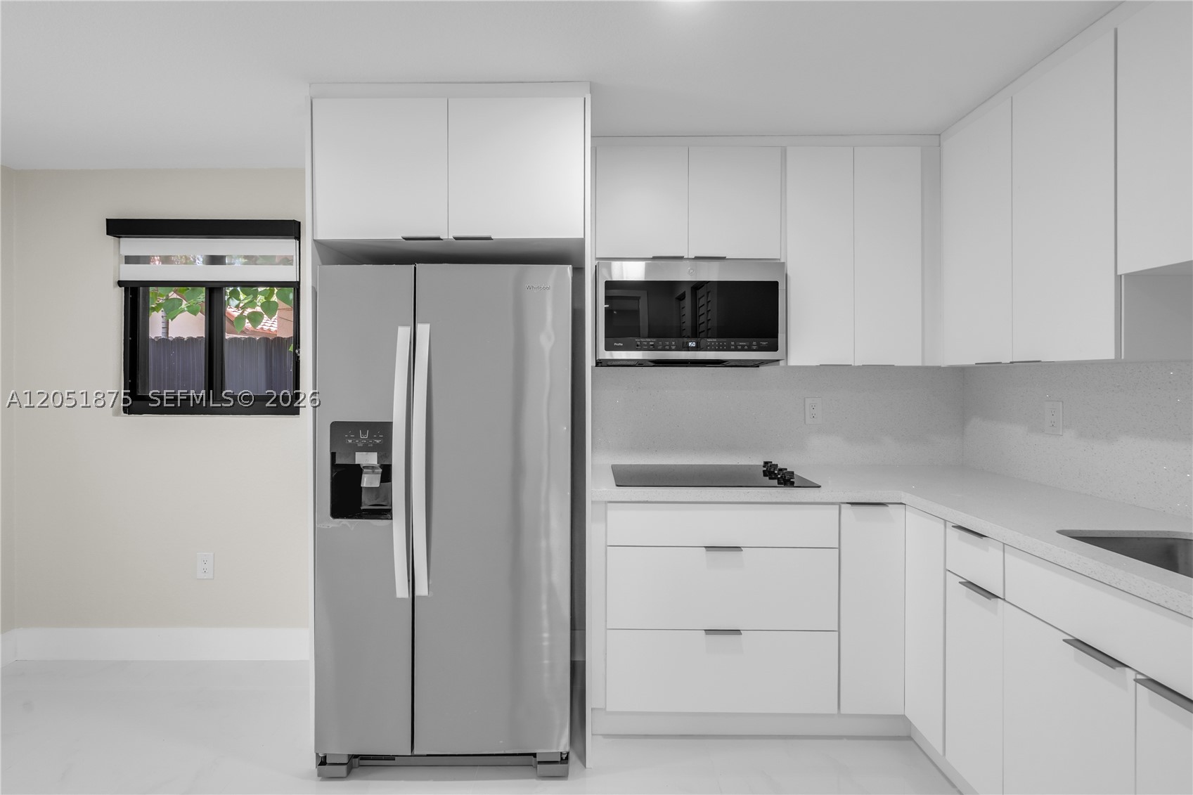 SOUTH BAY ESTATES - Residential Lease
