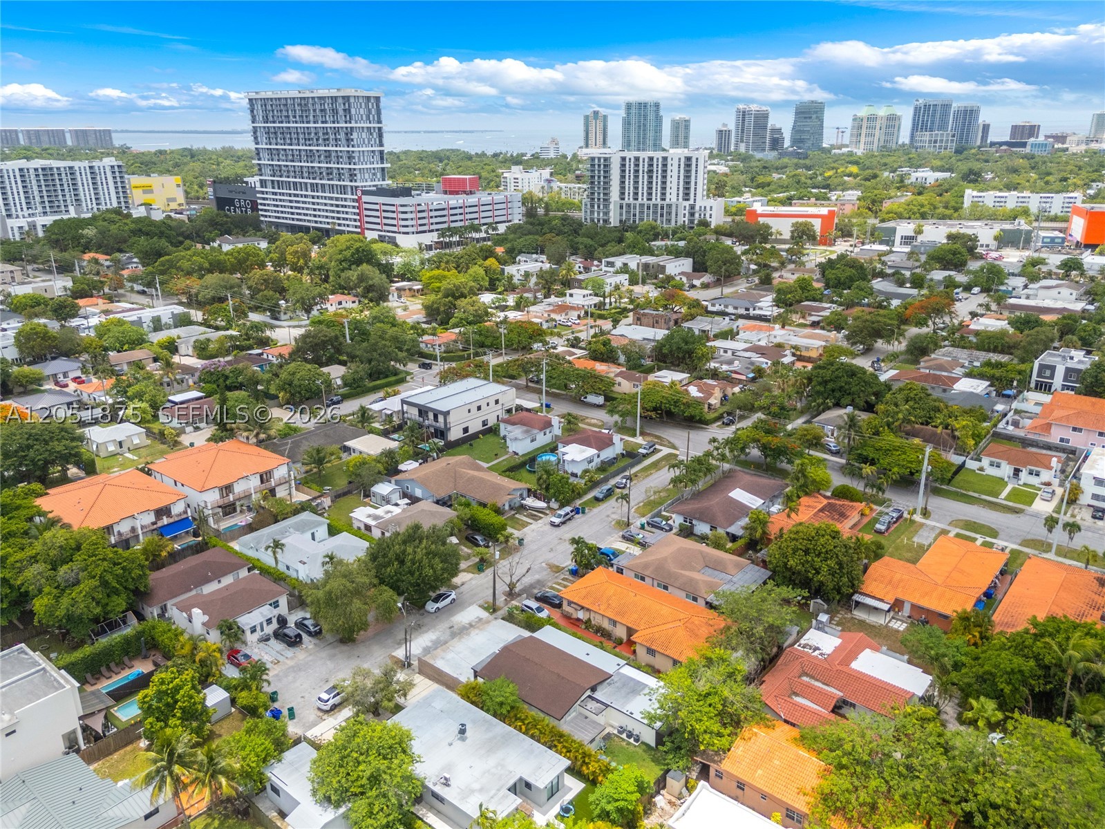 SOUTH BAY ESTATES - Residential Lease