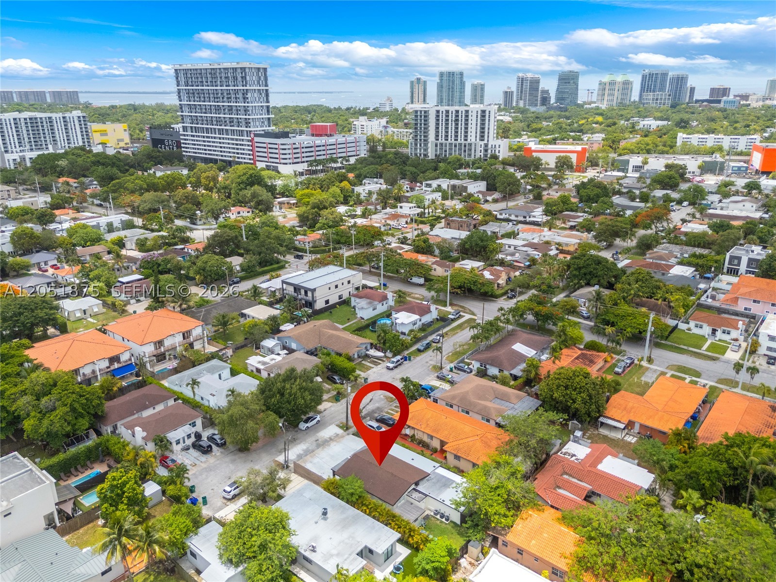SOUTH BAY ESTATES - Residential Lease