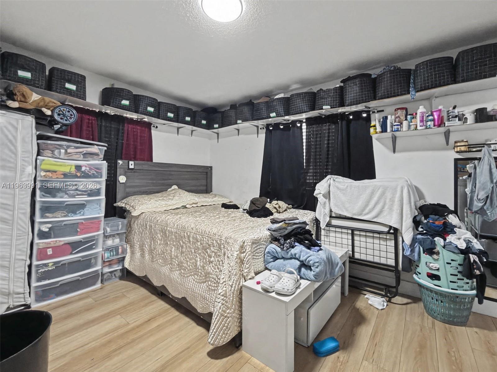 MEADOW WOOD MANOR SEC I - Residential