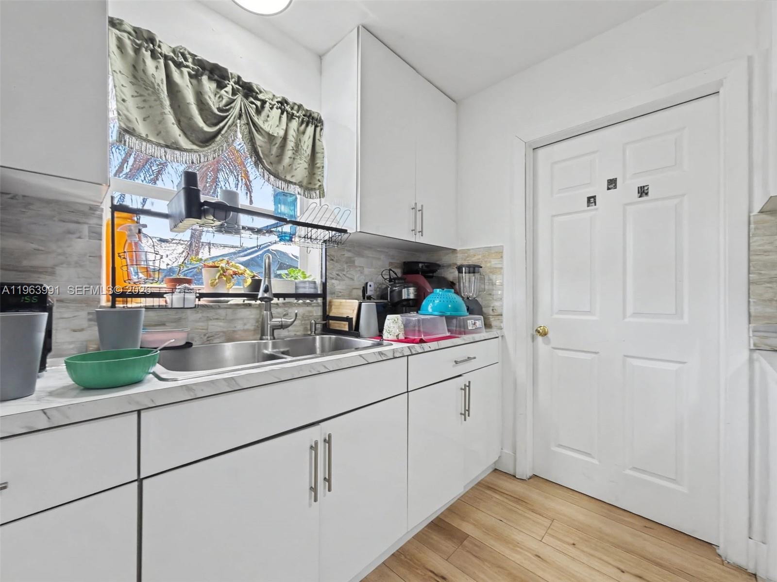 MEADOW WOOD MANOR SEC I - Residential