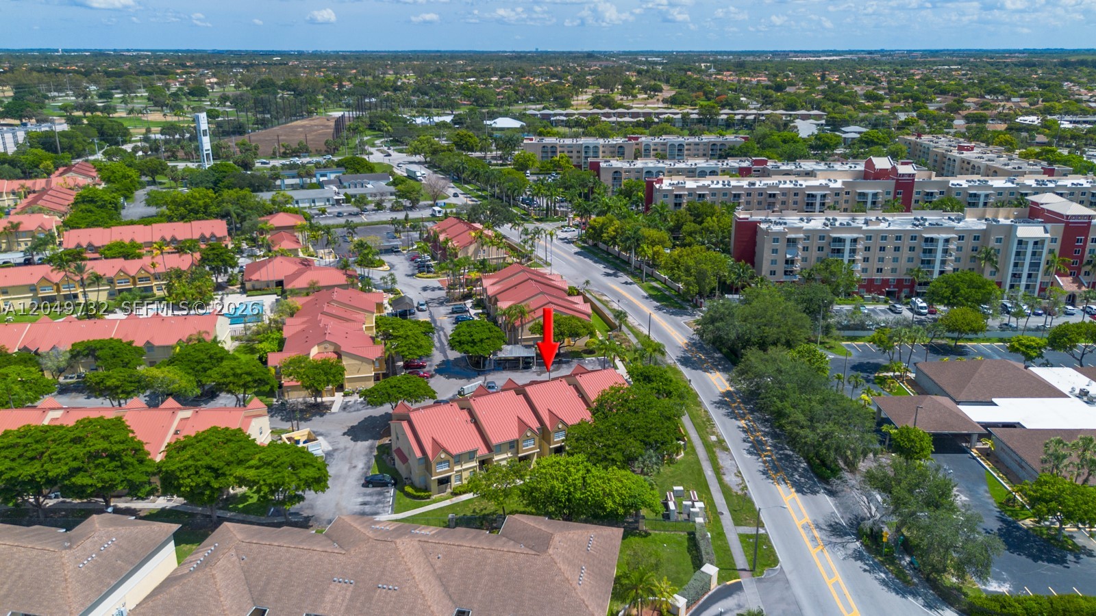 LA HACIENDA COUNTRY CLUB - Residential Lease