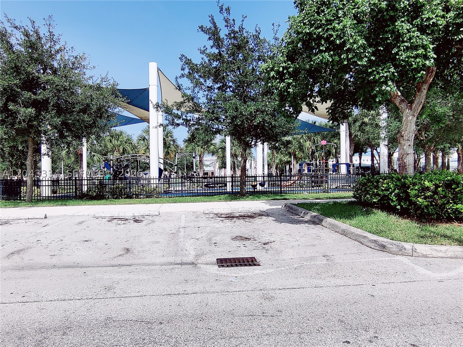 GRANT PARK - Residential
