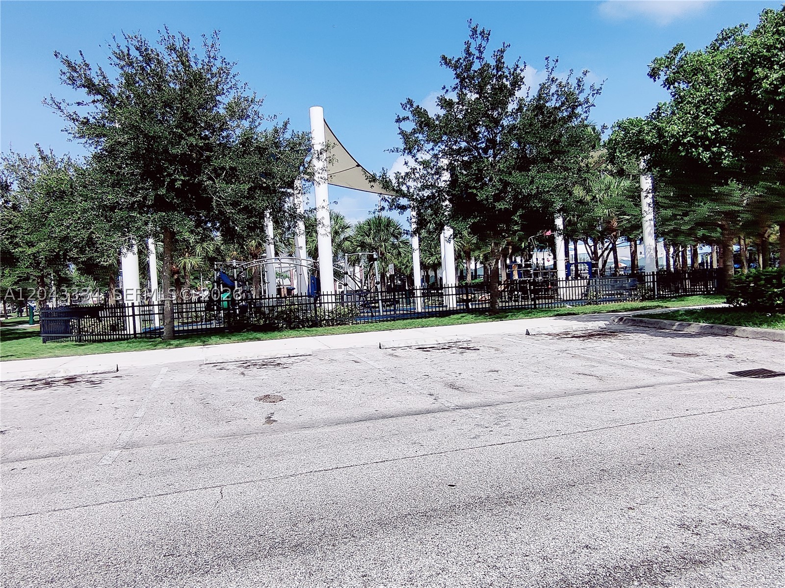 GRANT PARK - Residential