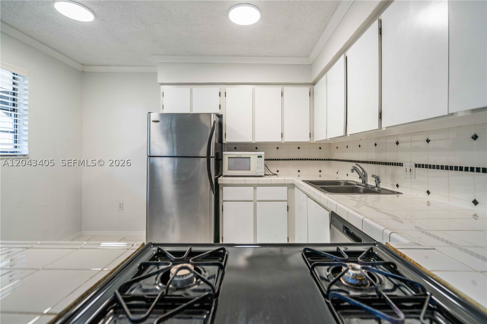 CHATEAU GROVE CONDO - Residential Lease
