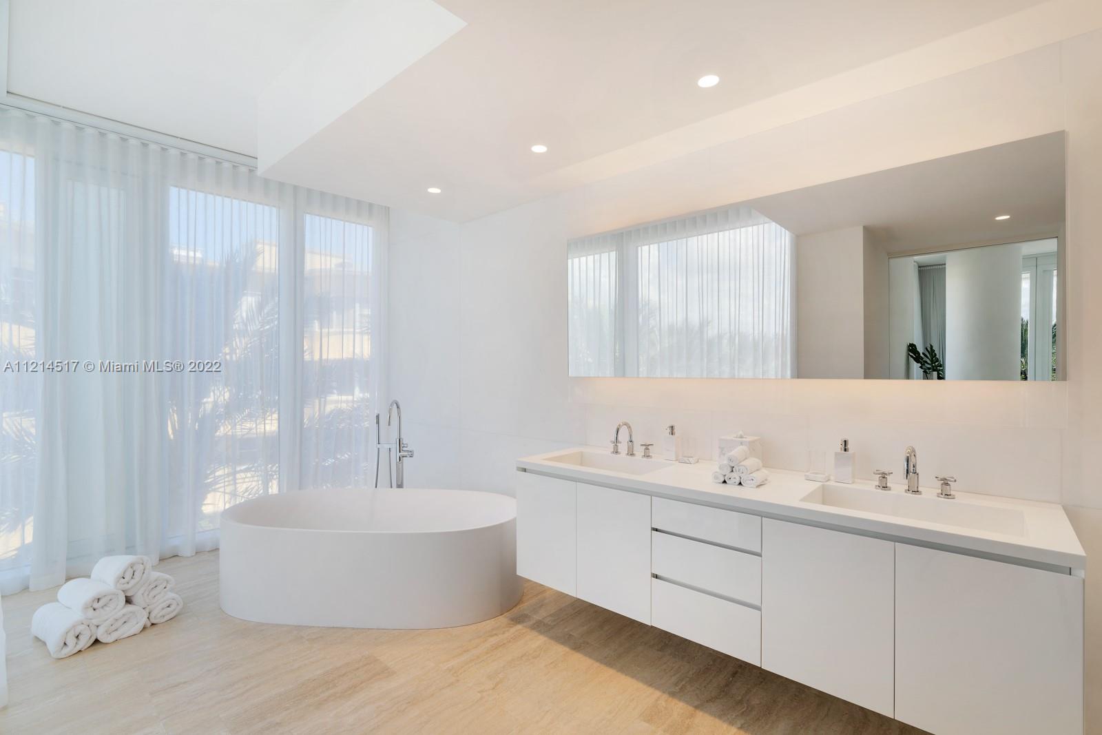 SURF CLUB CONDO - Residential