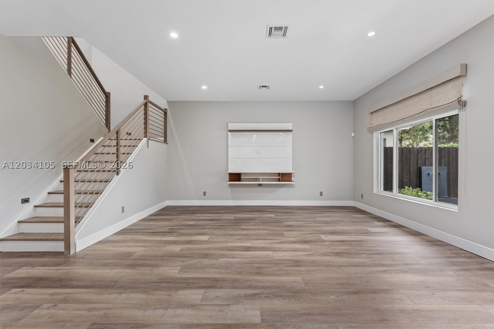 HILLSBORO ISLES - Residential Income