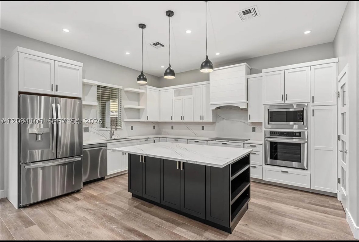 HILLSBORO ISLES - Residential Income