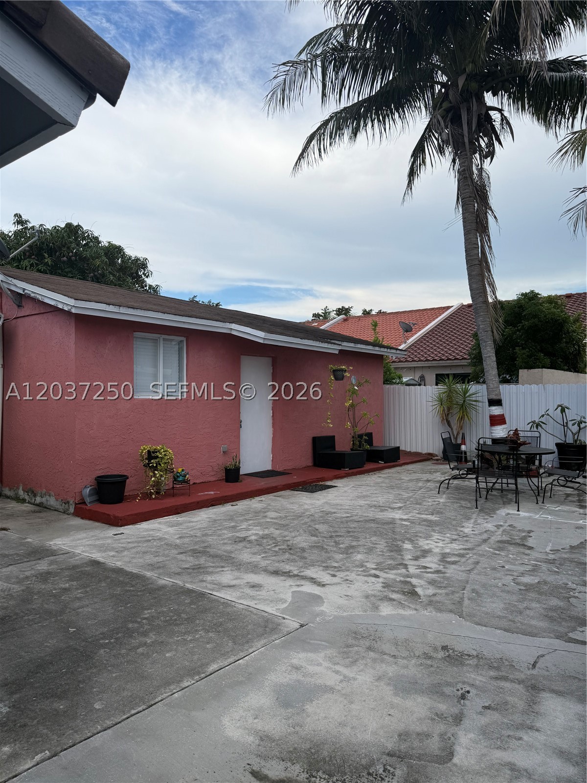 WEST MILLER HEIGHTS SEC 1 - Residential Lease