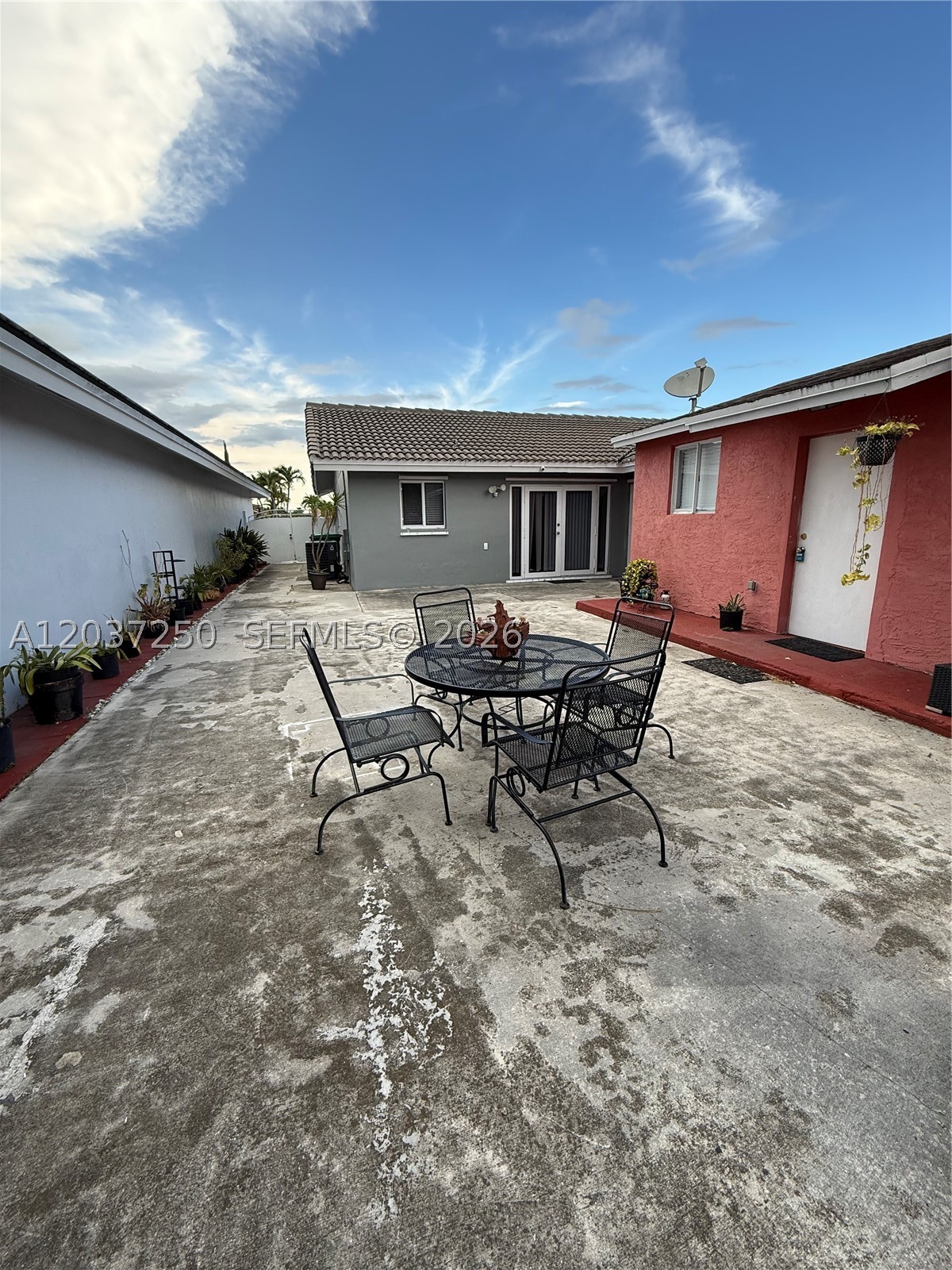 WEST MILLER HEIGHTS SEC 1 - Residential Lease