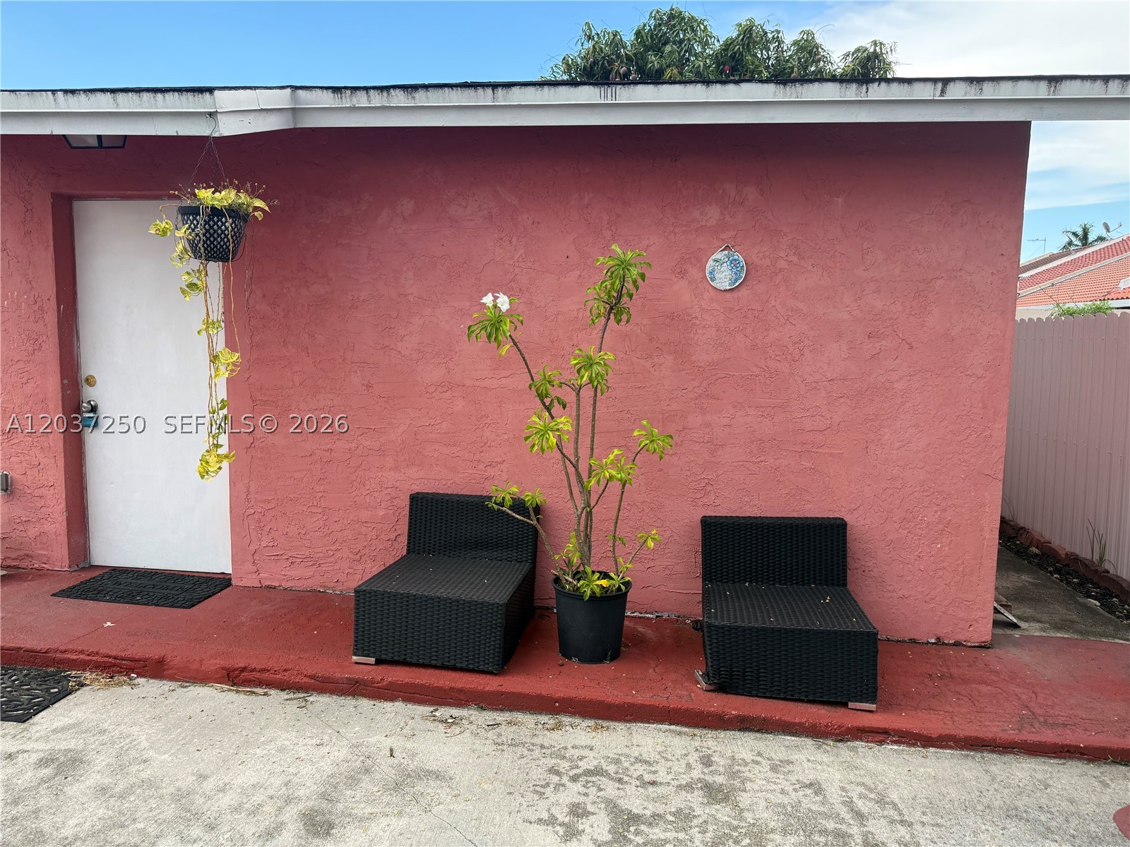 WEST MILLER HEIGHTS SEC 1 - Residential Lease