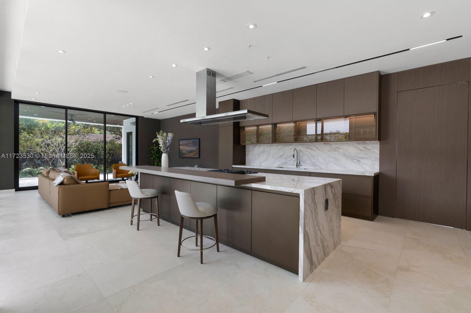 CHAPMAN GLEN - Residential