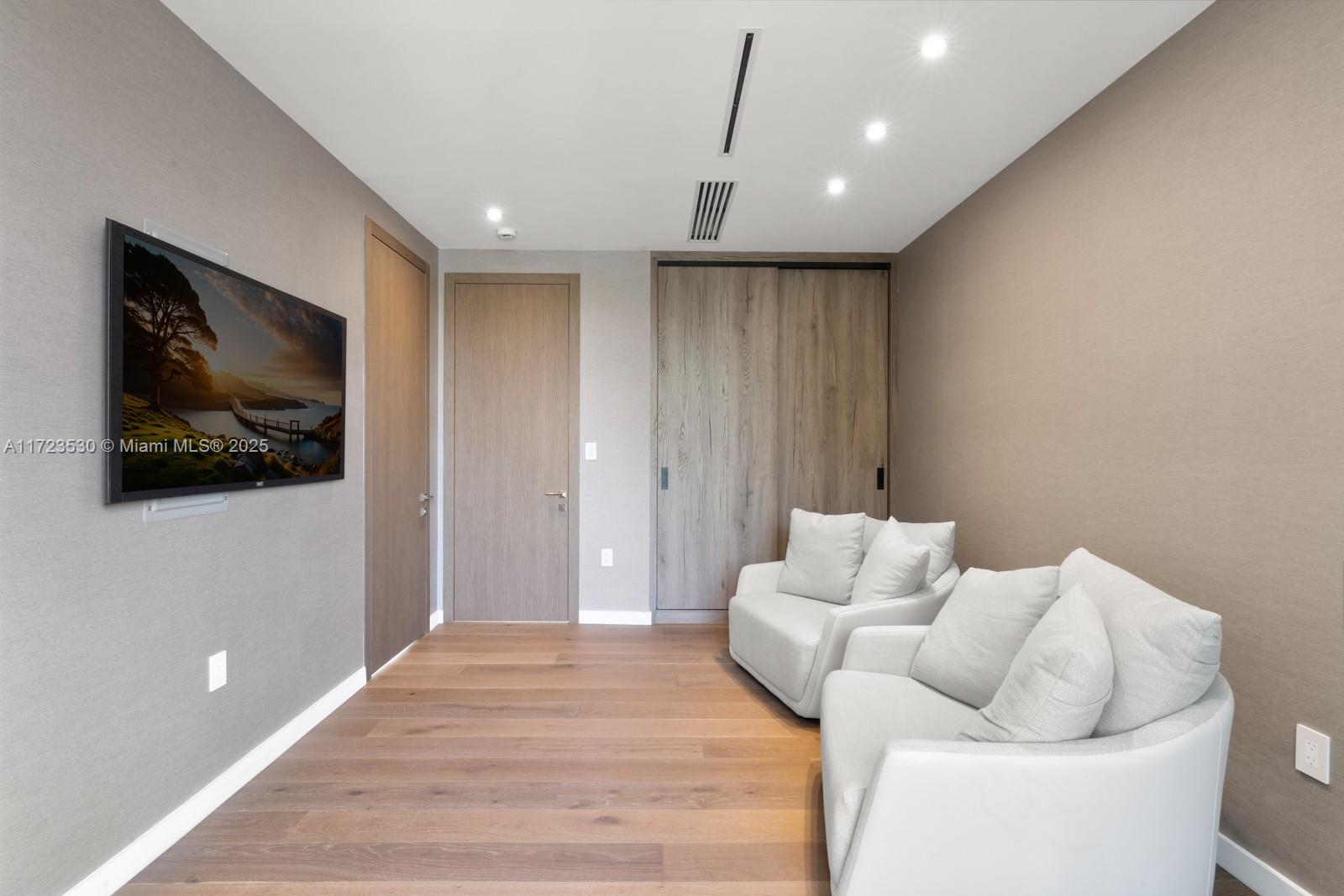 CHAPMAN GLEN - Residential