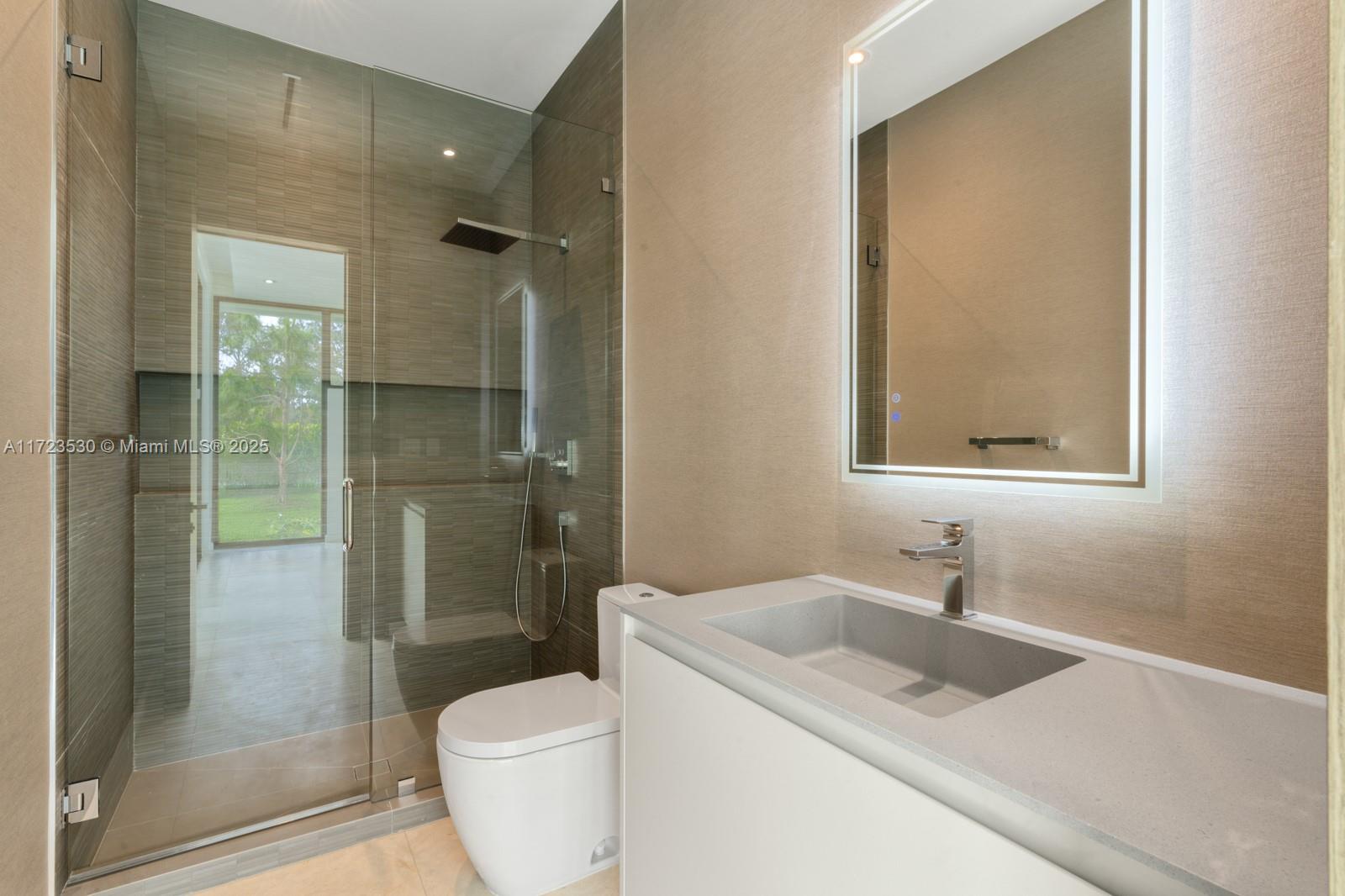CHAPMAN GLEN - Residential