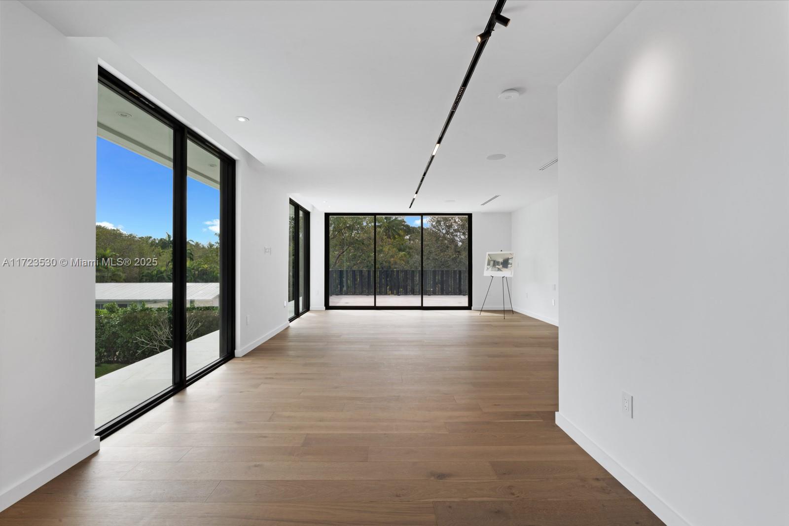 CHAPMAN GLEN - Residential