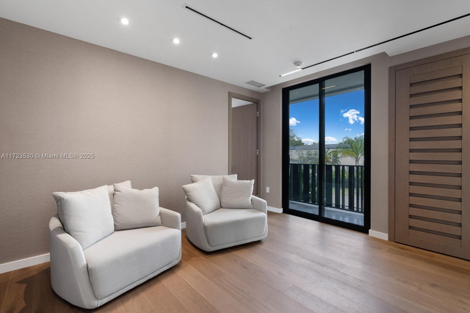 CHAPMAN GLEN - Residential