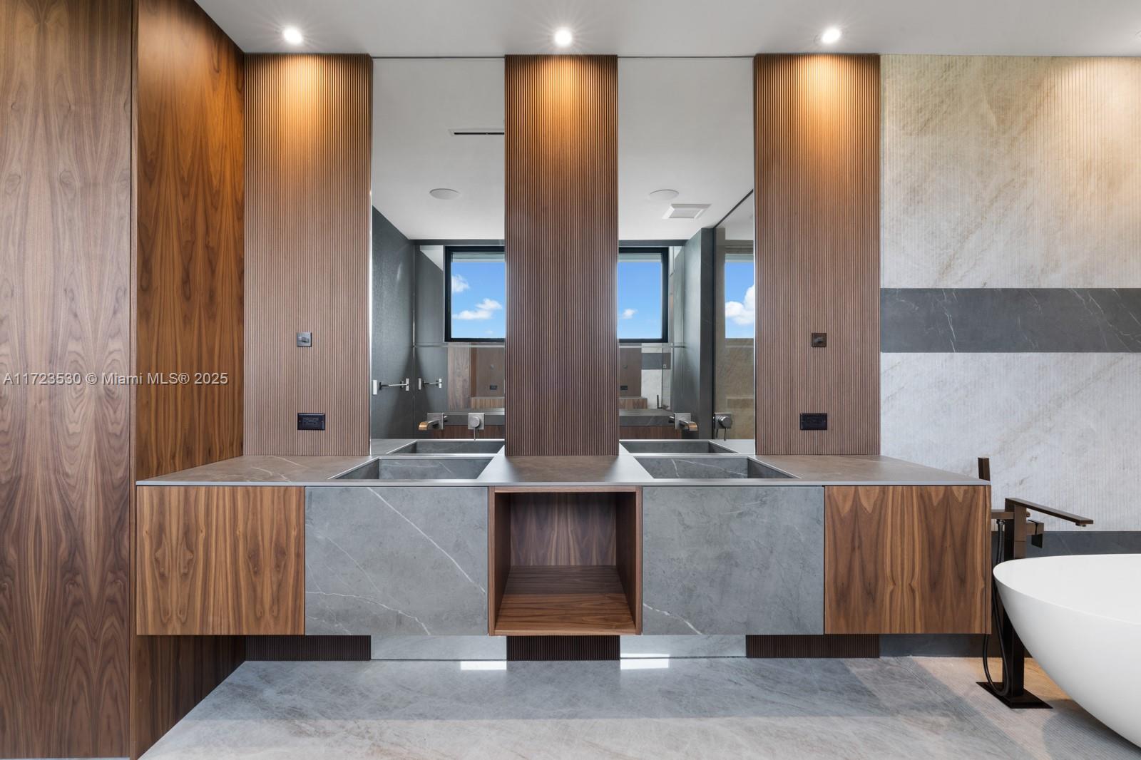 CHAPMAN GLEN - Residential