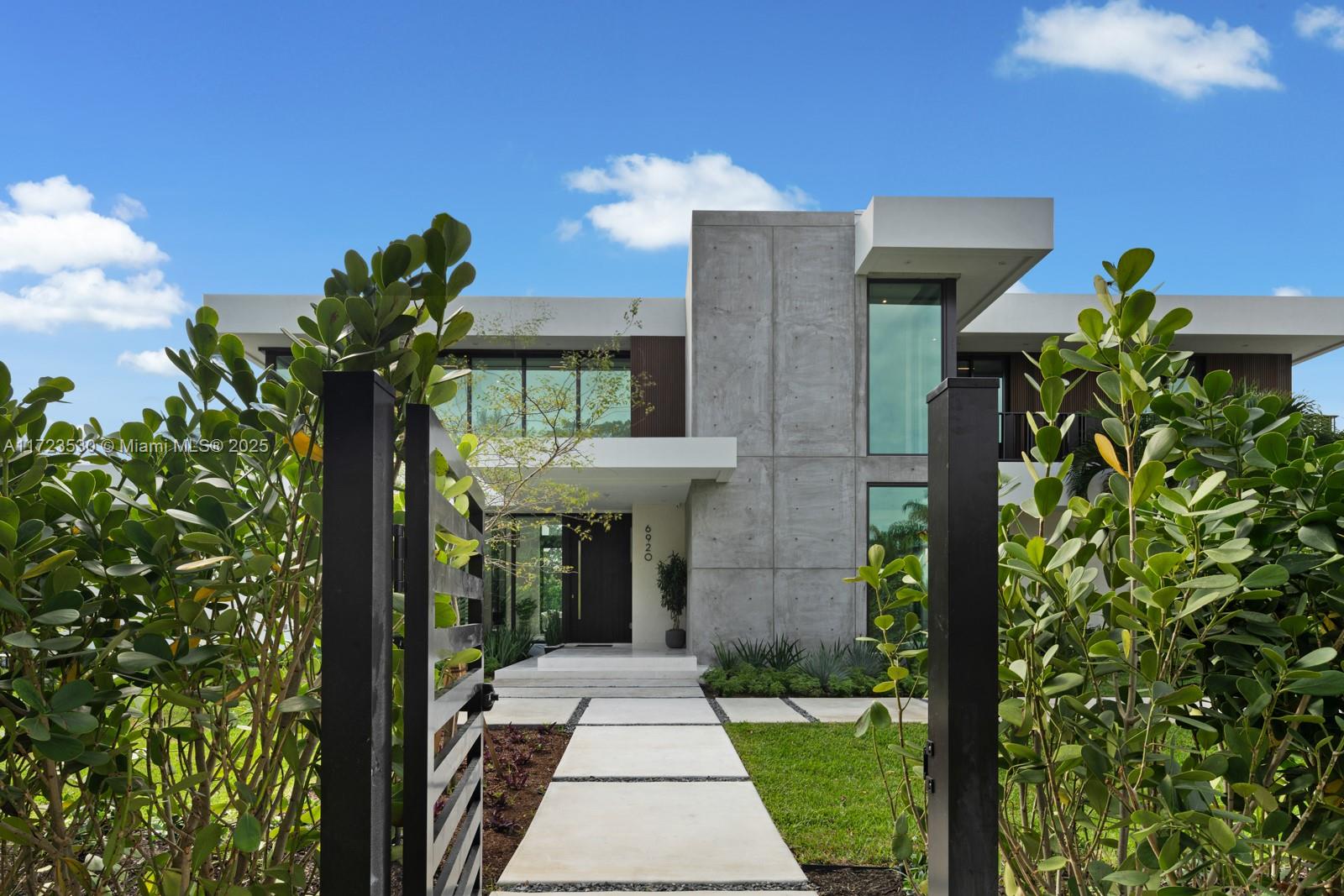 CHAPMAN GLEN - Residential