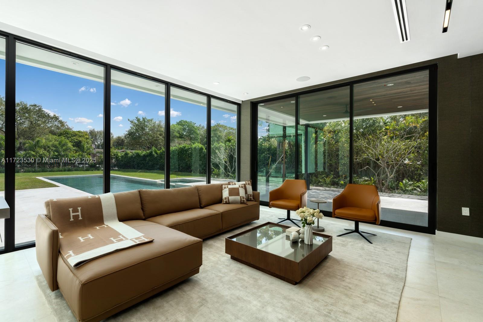 CHAPMAN GLEN - Residential