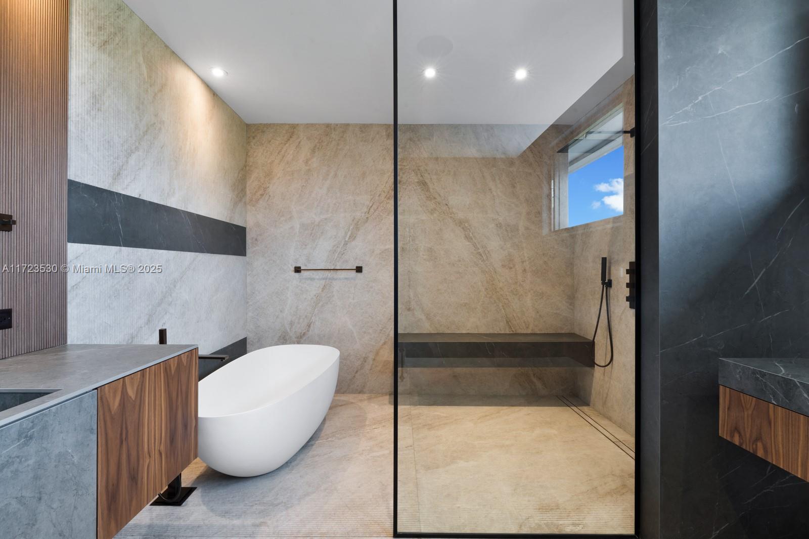CHAPMAN GLEN - Residential