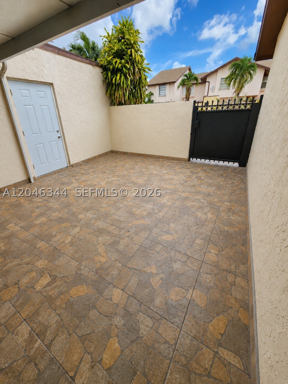 VILLAS AT SAMARI LAKE - Residential