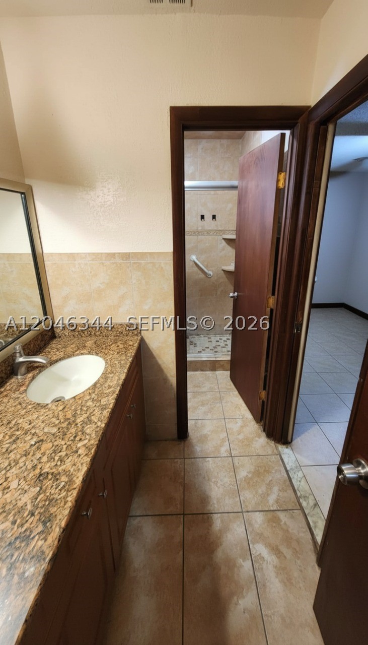 VILLAS AT SAMARI LAKE - Residential