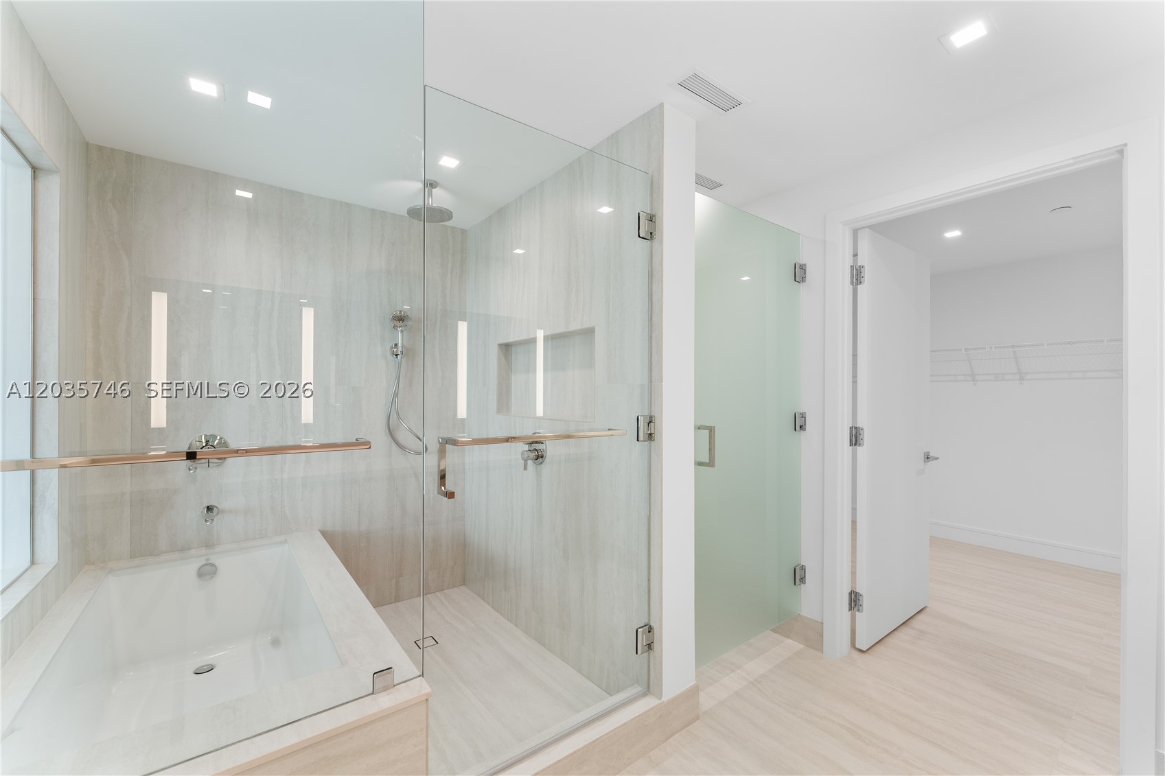 ONE Park Tower by Turnberr - Residential Lease