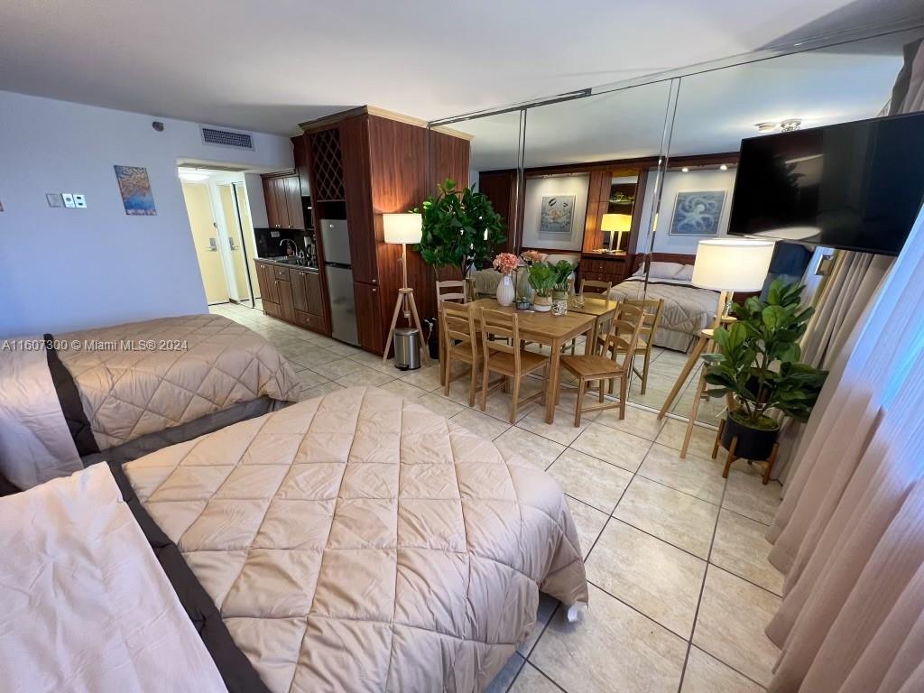 THE AVENTURA BEACH CLUB C - Residential