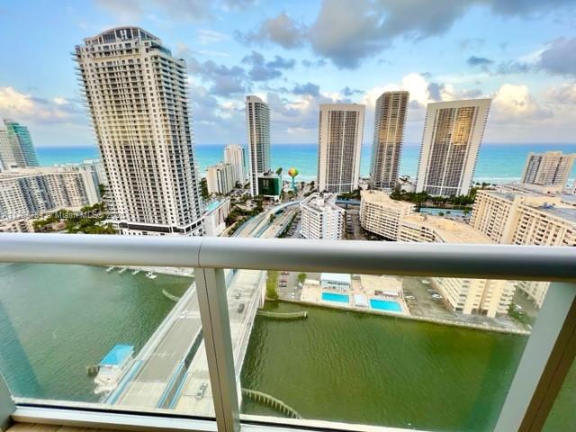 BEACHWALK CONDOMINIUM - Residential
