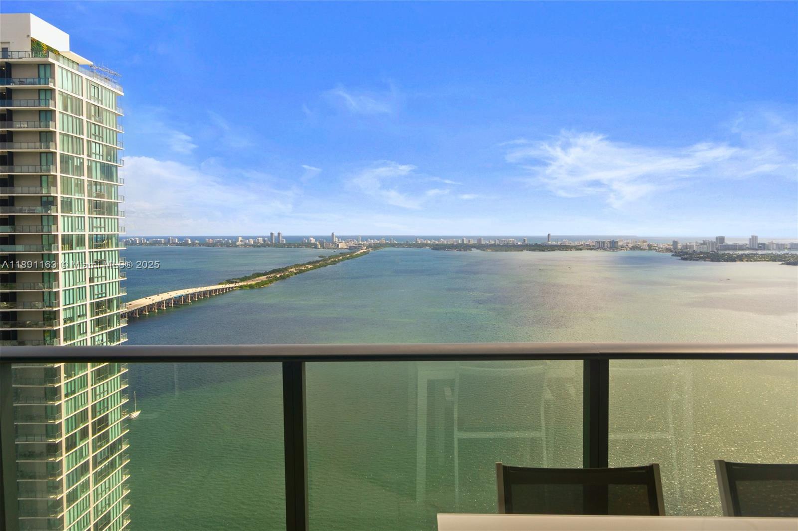 GRAN PARAISO CONDO - Residential