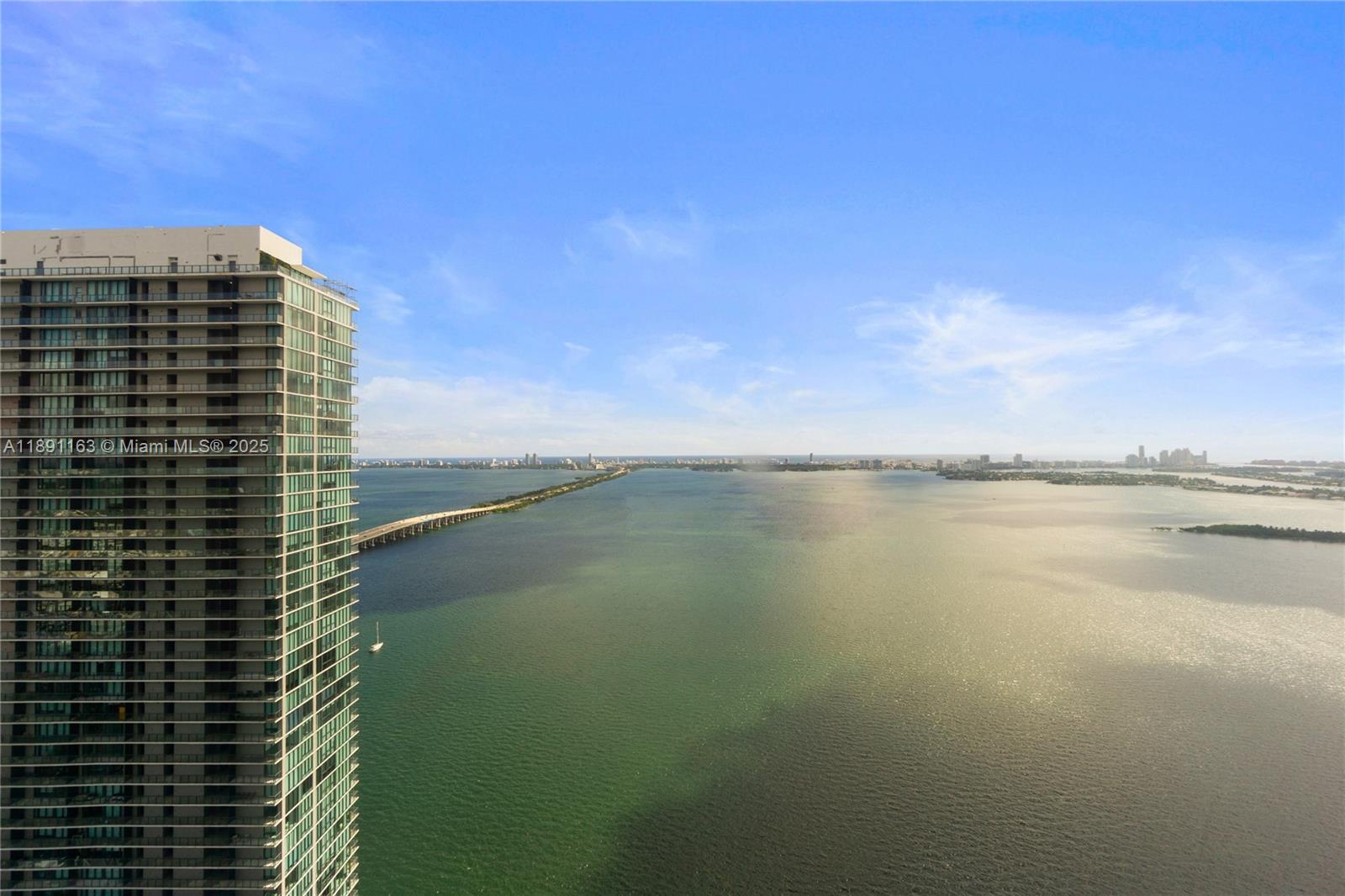 GRAN PARAISO CONDO - Residential
