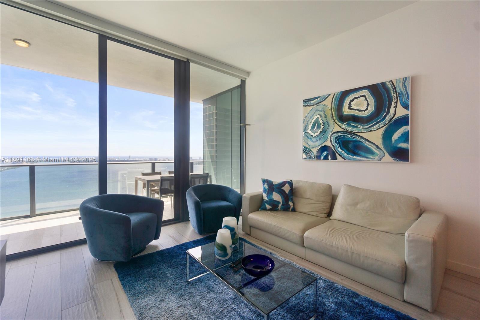 GRAN PARAISO CONDO - Residential