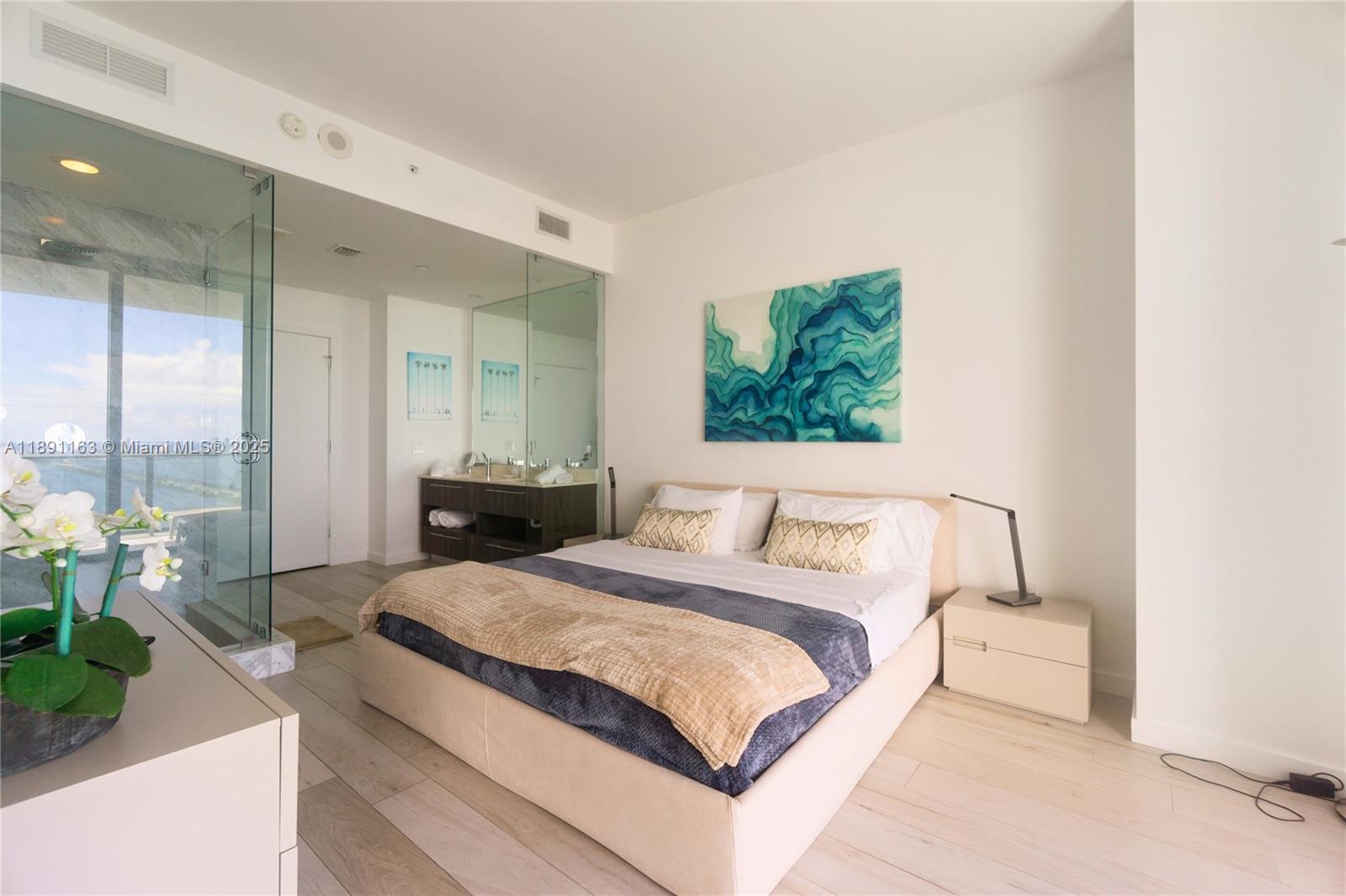 GRAN PARAISO CONDO - Residential