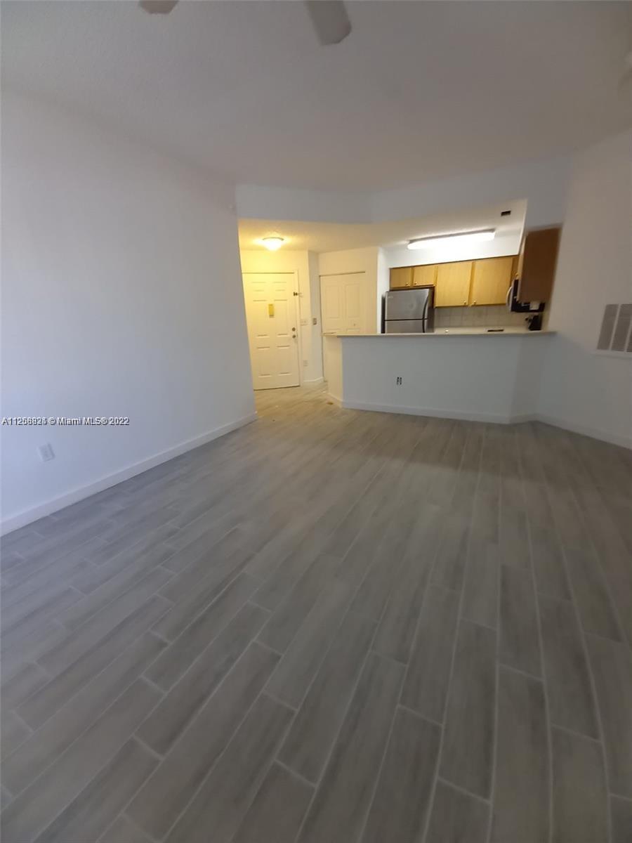 MARINA OAKS CONDO - Residential Lease