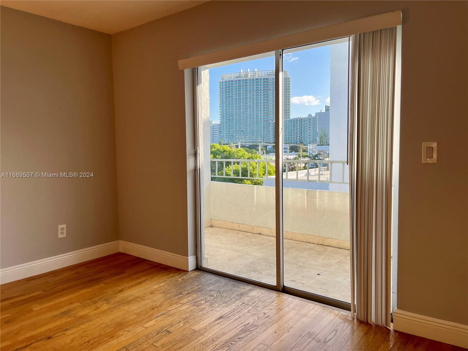 LINCOLN PLACE RESIDENCES - Residential Lease